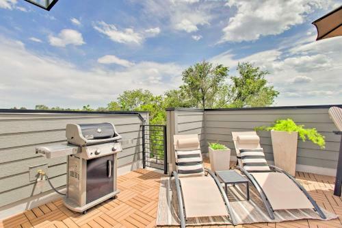 Englewood Townhome With Sweeping Mountain Views
