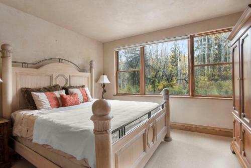 Two Creeks By Snowmass Vacations