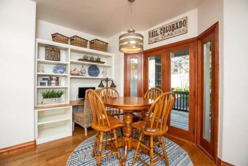 Immaculate 5bd Family Retreat