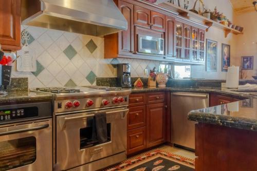 Tamarron Gambel Oak - 781
