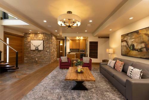 730 Eagle Wing