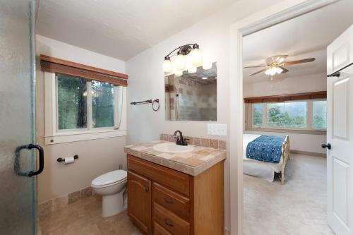 151 Cr 200 - All 3 Cabins
