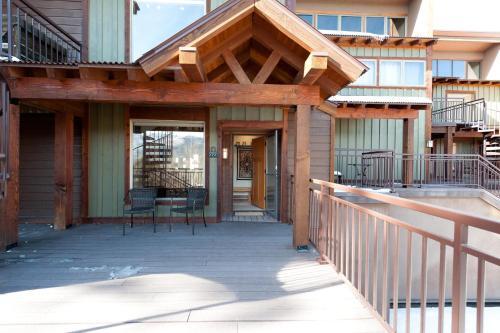 Tamarron Gambel Oak - 777