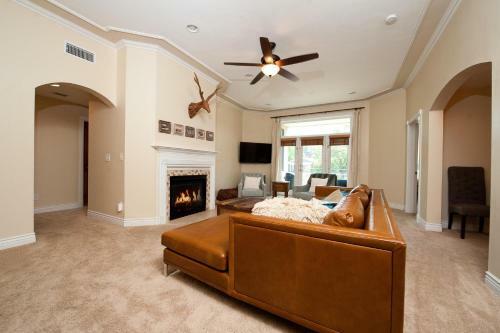 Mears House - Unit 2e