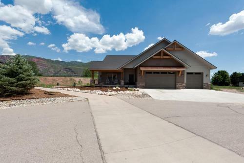 275 Estancia House