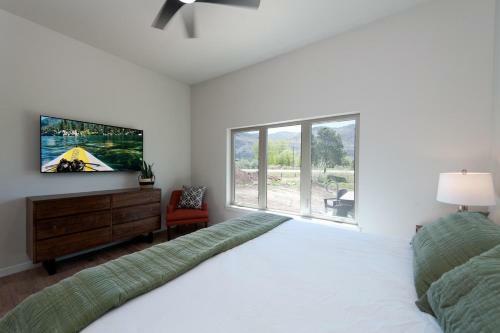 275 Estancia House