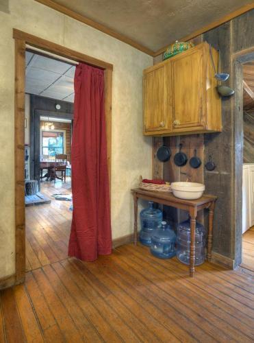 Cranberry Cabin