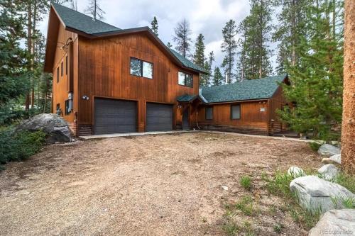 Rocky River Retreat