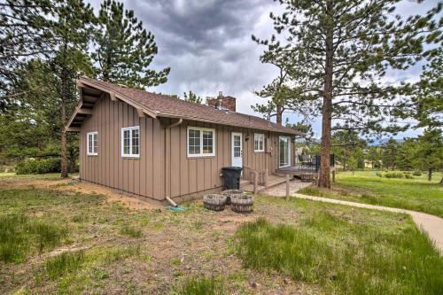 Rocky Mountain Breezes Cabin Grill And Deck!