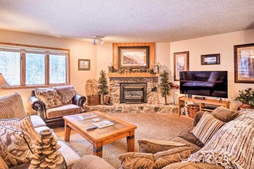Apartamento Mountain Escape With Balcony - Walk To Shuttle!