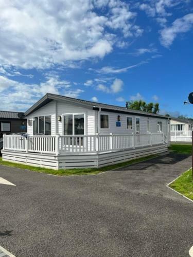 Lodge Caravan On Holiday Park
