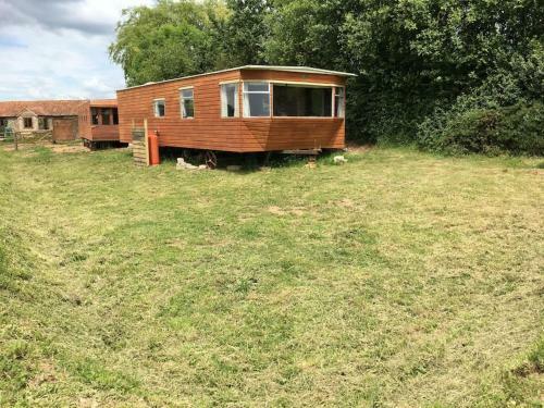 Apartamento Willow, Up-cycled Caravan. Farm Stay