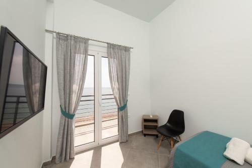Loggos Apartments