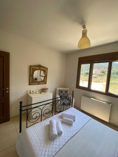 Beautiful House In Porto Rafti