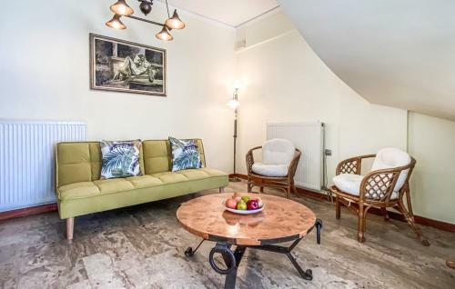 Seniora Soula's Cottage