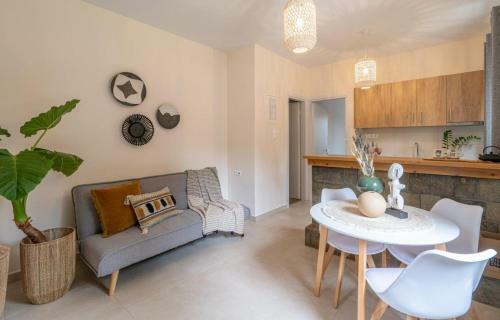 Sea View Apartment In Malia