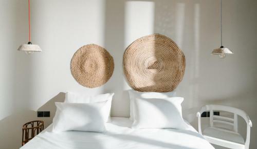 Hostal Filanthi - The Project