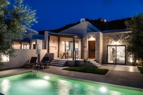 Rizomata Luxury Villas