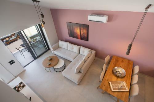 Rizomata Luxury Villas
