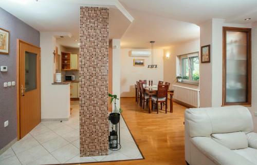 Villa Holiday House Leonarda