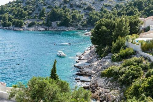 Apartments Stivy - 30m From Beach