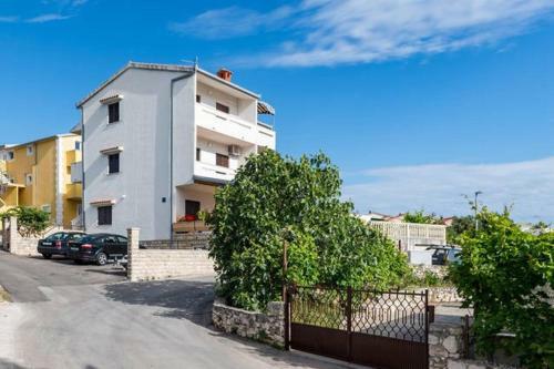 Apartments Stivy - 30m From Beach