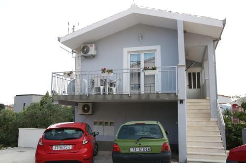 Apartmani Eni