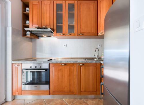 Villa Anima, Stanici, Near Omi?