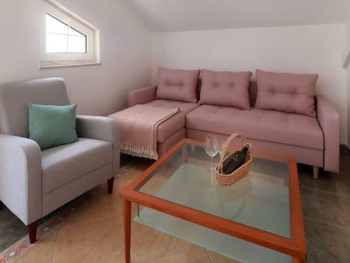 Appealing Apartment In Dramalj With View