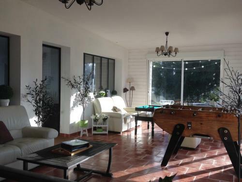 Bed & Breakfast Les Chambres Du Chateau De Gr�ges