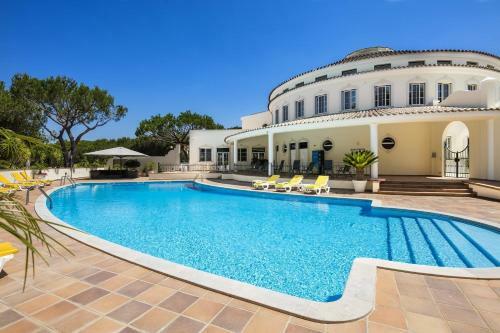 Sera - Luxury 3 Bedroom Apartment With Pool, Golf,beach