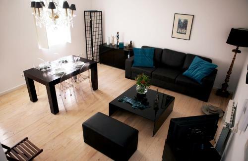 Apartamento Triplex Ao Principe Real - Praca Das Flores
