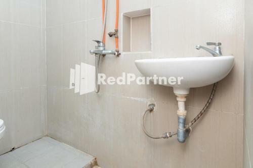 Hotel Siwalankerto Residence Syariah Redpartner