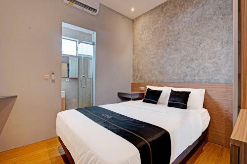 Hotel Capital O 91348 Keenan Living