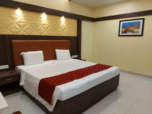 Sri Balaji Grand Hotel