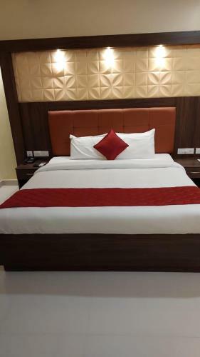 Sri Balaji Grand Hotel