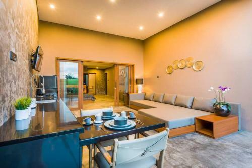 Luxury Honeymoon Nest 1br Villa With Jacuzzi