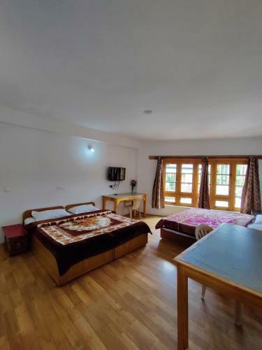 Hostal Jig Gyas Guest House