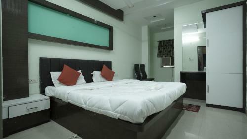 Hotel Just 9 Inn By Wb Inn