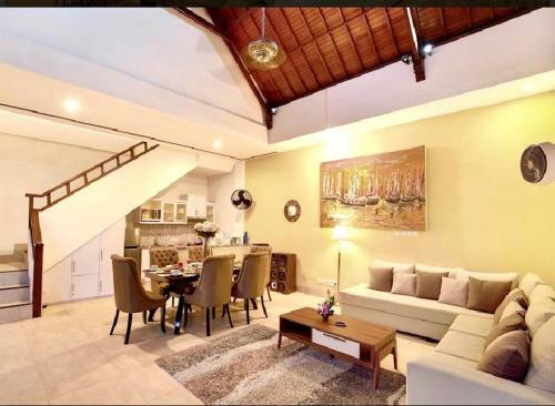 De Liza Villa Seminyak Beachside