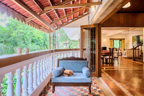 Villa Saffronstays Windermere, Lonavala