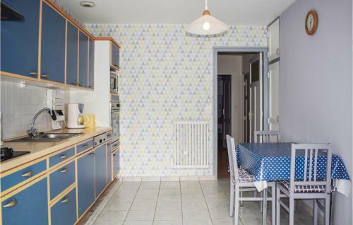 Holiday Home Plurien H-666