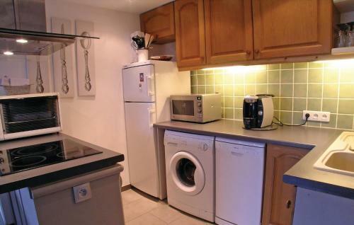 Holiday Home Tr�gunc J-709