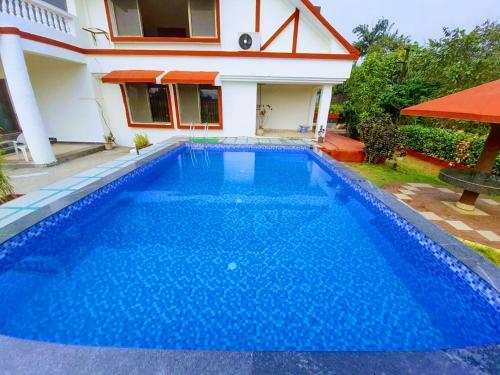 Villa 3bhk Private Pool Bungalow In Lonavala