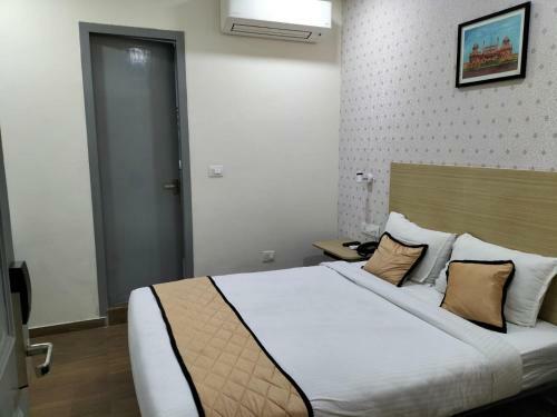 Hotel Grace Residency