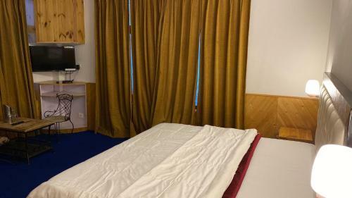 Hotel Shubh Dev