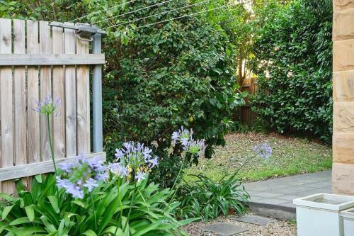 Large Premium Warrawee Apartment With Parking A401