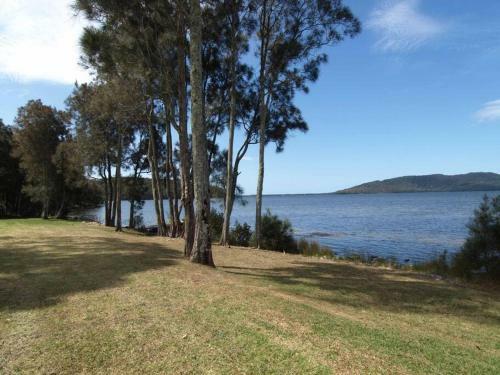 Huge Lake Front Property Near Blueys Beach