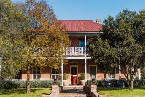 Bed & Breakfast Enfield House