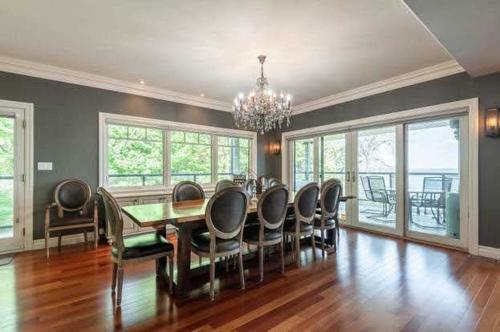 Innisfil Chalet